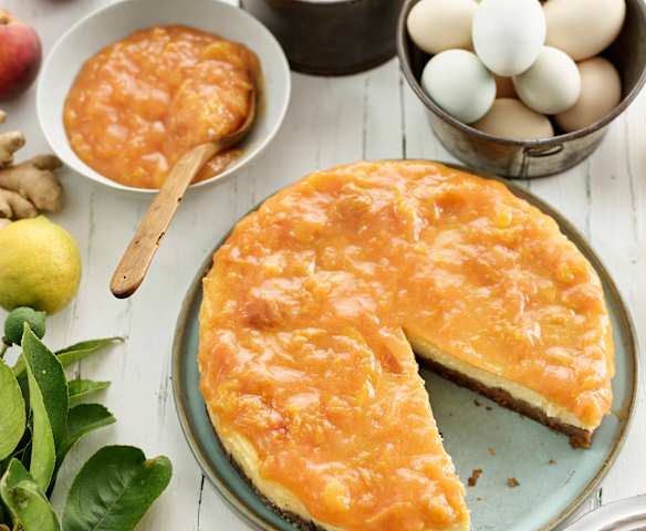 Cheesecake cozido de pêssego