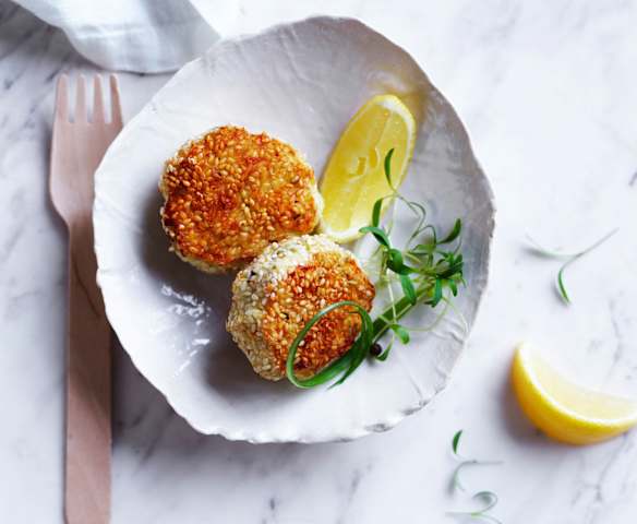 Coriander turmeric chicken bites (Toddlers and beyond)