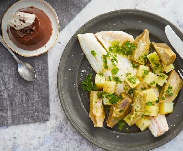 Menù: Branzino, patate e carciofi e budino al cioccolato