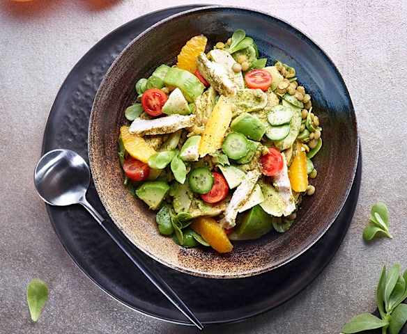 Mercimekli Enginarlı Tavuklu Semizotu Salatası