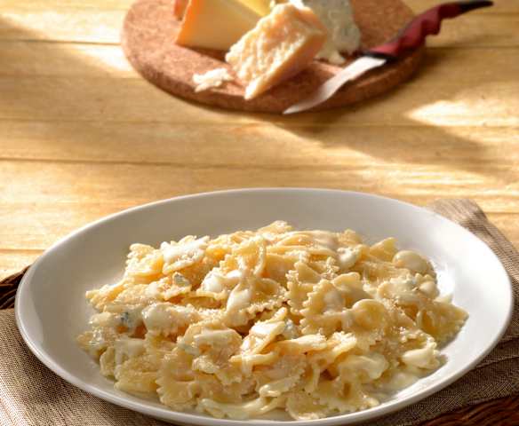Farfalle ai Quattro Formaggi Farfalle ai Quattro Formaggi