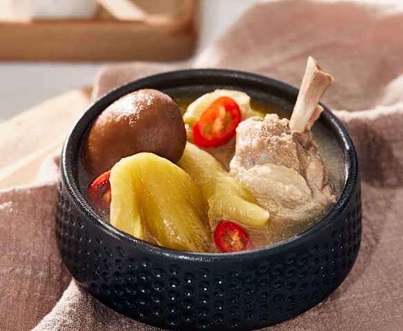 Itek Tim (Salted Vegetable Duck Soup)