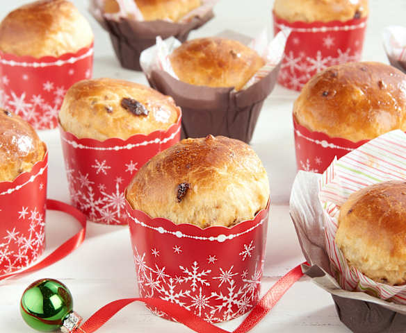 Mini panettoni zenzero e ciliegie Mini panettoni zenzero e ciliegie