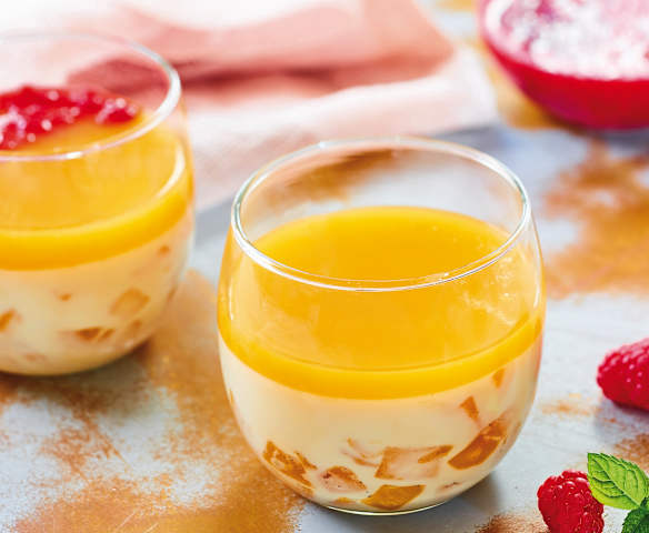 Pannacotta à la mangue, coulis de framboises
