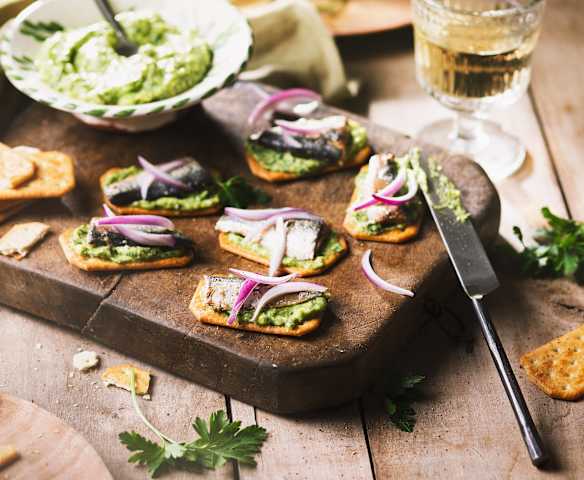Tosta toscana con sardinas