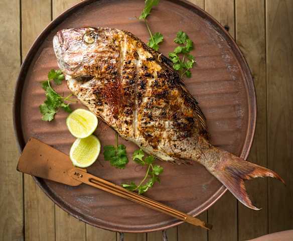 Fragrant whole barbecued fish