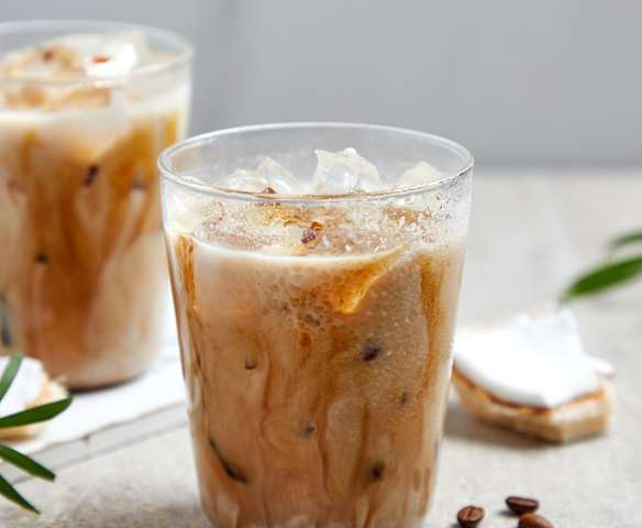 生椰冷萃拿铁