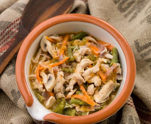 Salteado de frango com molho de laranja