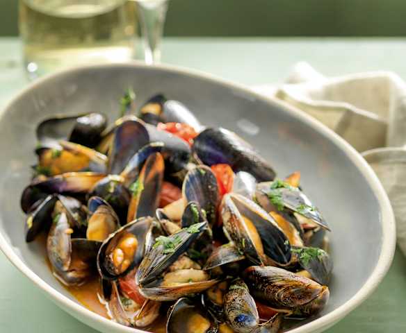 Mussels in spicy tomato sauce