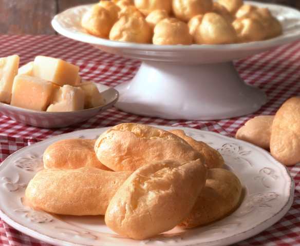 Eclairs e bignè al formaggio (senza glutine)