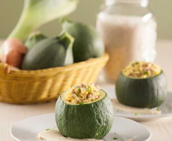 Calabacines rellenos de arroz y carne