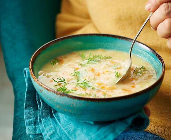 Avgolemono, soupe de poulet au riz et citron