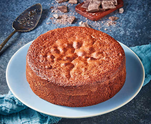 Pastel húmedo de chocolate