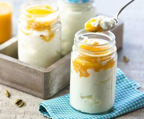 Faisselle et coulis d'abricot à la cardamome verte