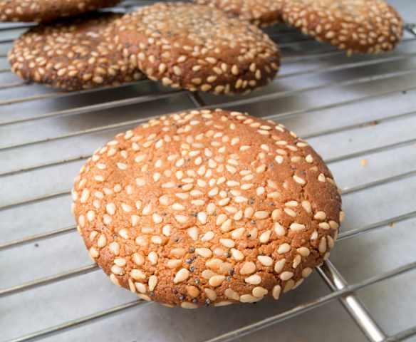 Tahinli Bademli Kurabiye