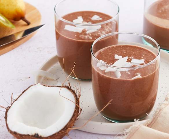 Smoothie coco, kiwi, poire et réglisse