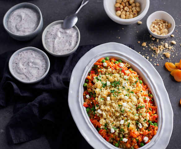Menú: Cuscús con verduras, albaricoques y queso feta. Crema de stracciatella