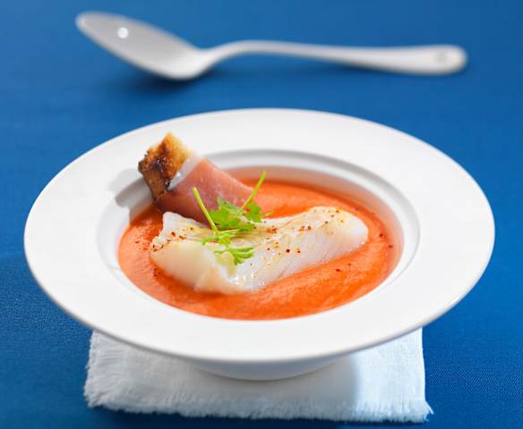 Gaspacho, cabillaud et jambon cru