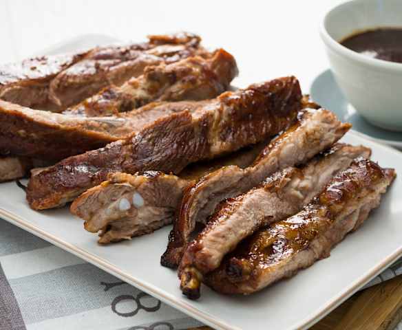 Costillas de cerdo con glaseado balsámico al chocolate