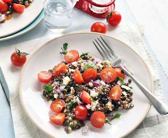 Salade de lentilles, feta et tomates