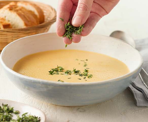 Paprikaschaumsuppe mit RUPP Enzian Emmentaler