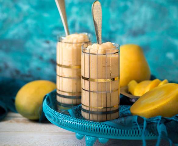 Mango lassi