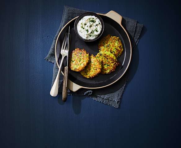 Zucchini-Halloumi-Plätzchen