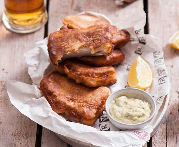 Seehecht im Bierteig mit Remoulade