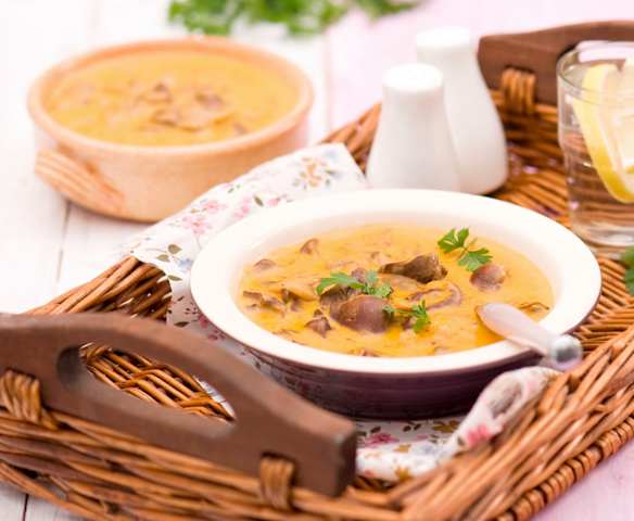 Gulasz z drobiowych serc i pieczarek Gulasz z drobiowych serc i pieczarek