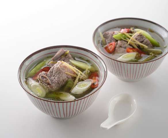 辣味酸菜排骨湯