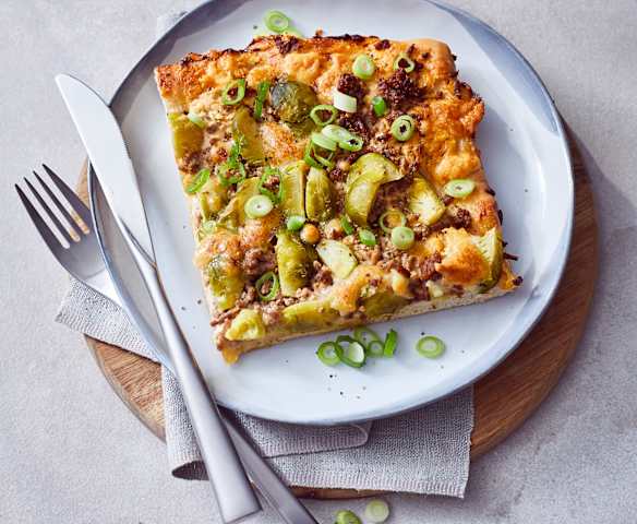 Rosenkohl-Hackfleisch-Pizza Rosenkohl-Hackfleisch-Pizza