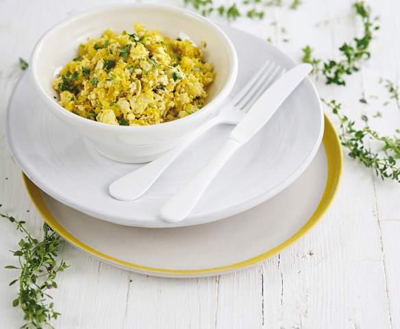 Cuscuz de couve-flor com tofu