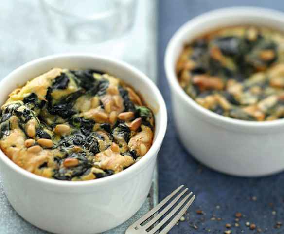Clafoutis aux épinards et aux pignons