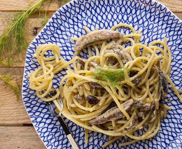 Pasta con le sarde (Pasta chi sardi) Pasta con le sarde (Pasta chi sardi)