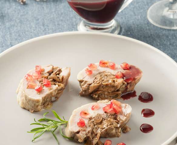 Rollitos de lechazo con reducción de Ribera del Duero (Castilla y León)