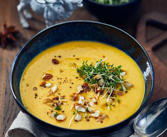 Süßkartoffelsuppe mit Sternanis