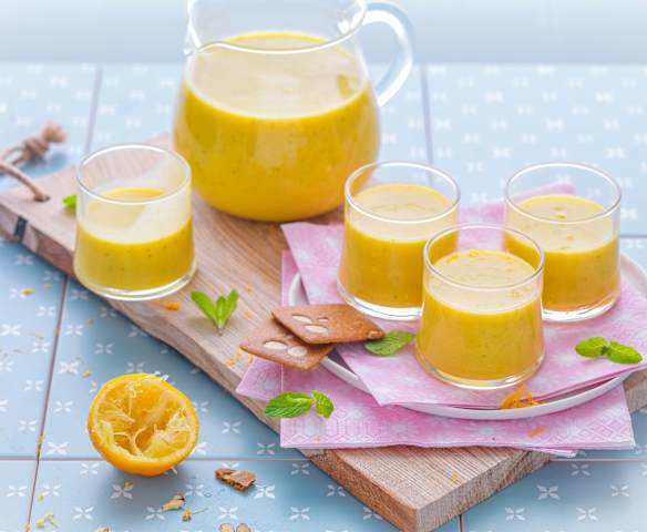 Smoothie menthe, mangue, vanille et citron bergamote