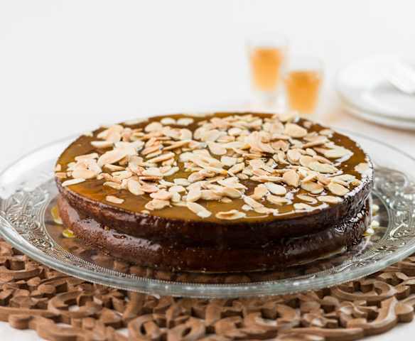 Bolo de amêndoa com ovos-moles