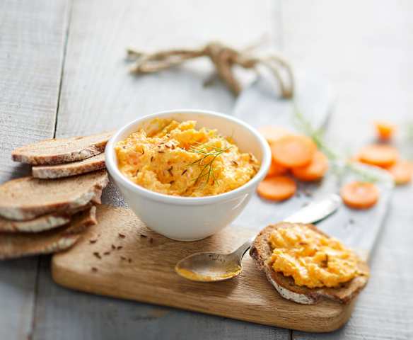 Tartinade de carotte au chèvre et carvi