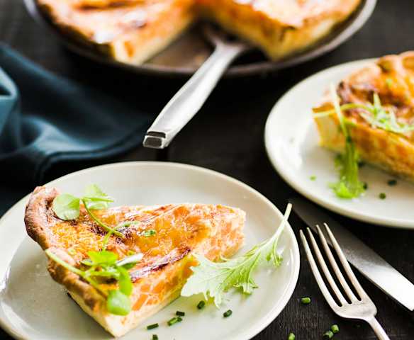 Tarte au reblochon de Savoie, courge et carotte