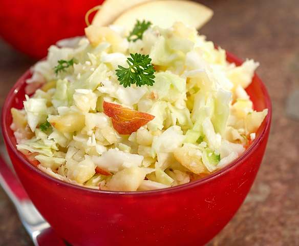Zelný salát s křenem