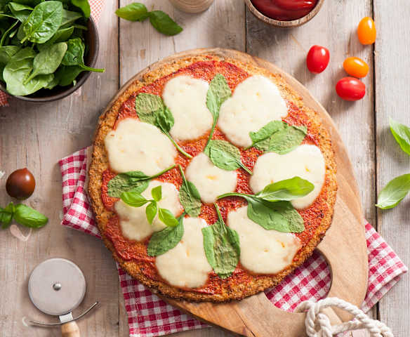 Pizza na spodzie z kalafiora