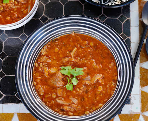 Harira - Sopa de lentilhas com carne Harira - Sopa de lentilhas com carne