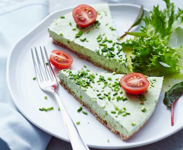 Tarta de queso cremoso con hierbas