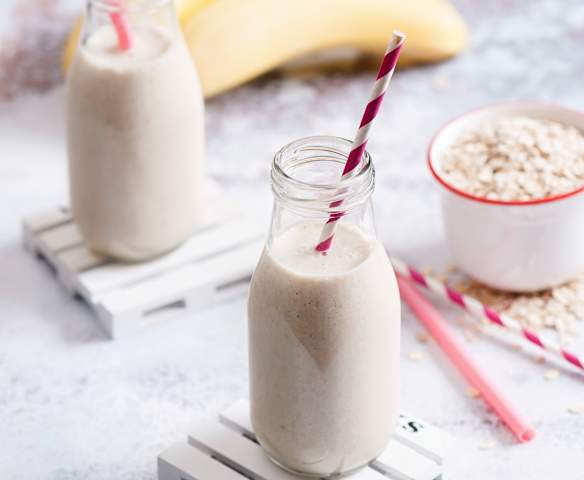 Shake bananowy z płatkami owsianymi