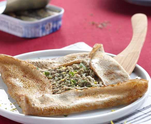 Galette de blé noir au beurre de sardine