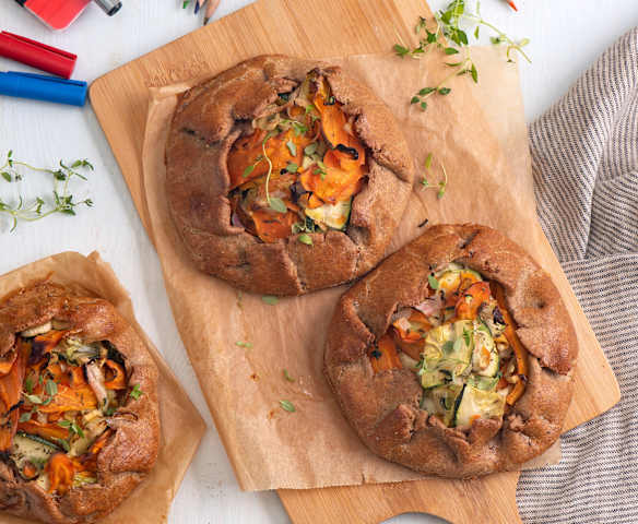 Mini galette z krojonymi warzywami i serem sałatkowym (TM5) Mini galette z krojonymi warzywami i serem sałatkowym (TM5)