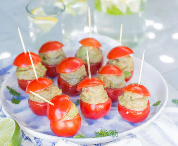 Tomates cocktail farcies au guacamole
