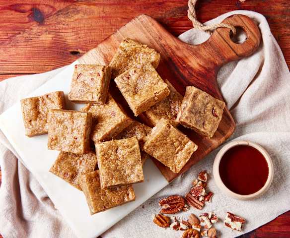 Maple Pecan Blondies Maple Pecan Blondies