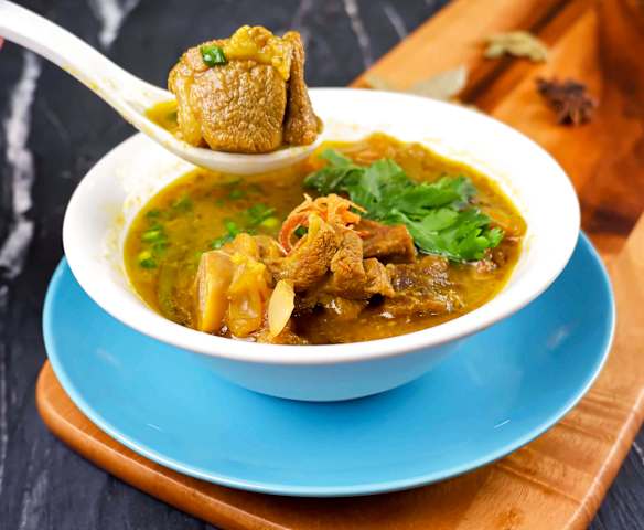 Sup Kambing (Aromatic Lamb Soup)